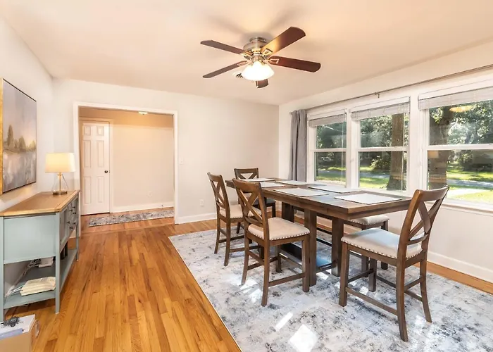 Refinished 3-Br Lowcountry Retreat