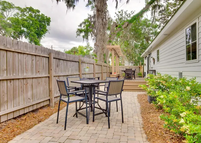 Home In Beaufort Historic District W/ Private Yard